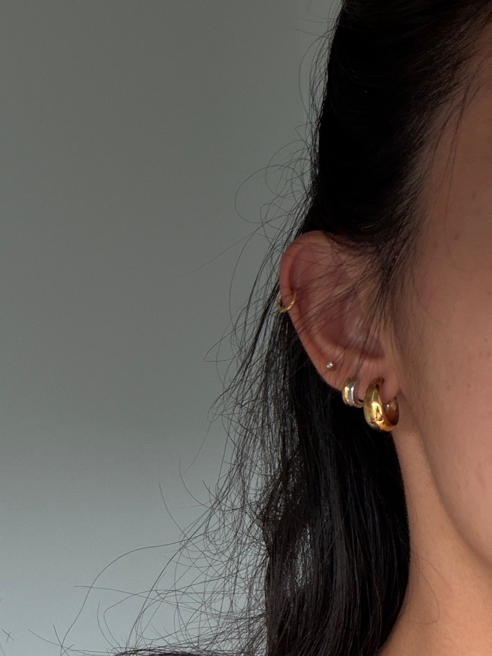 Elegant Gold Huggie Hoop Earrings — Women's Everyday Jewelry